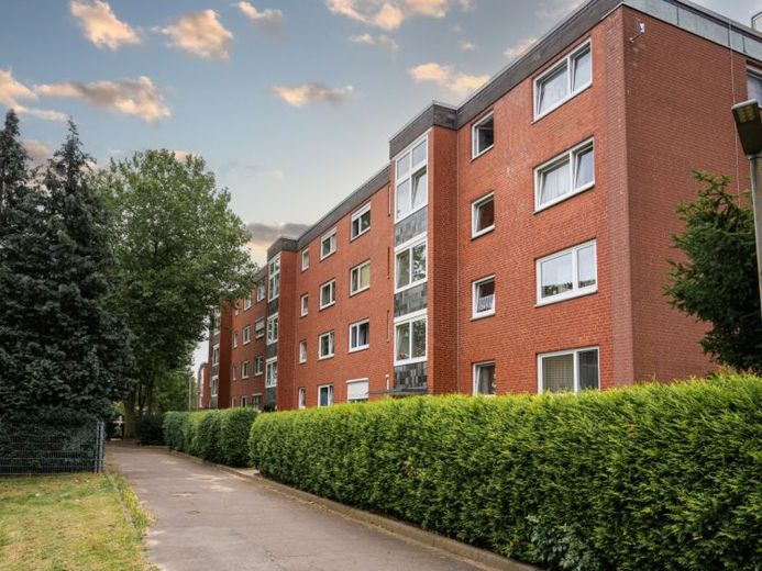 Bezugsfreie Eigentumswohnung in zentraler Lage von Winsen (Luhe) mit Balkon und Stellplatz – Foto 1
