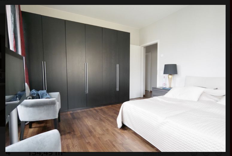 4 Zimmer Wohnung in einer Stadtvilla in Schmargendorf, Fußbodenheizung, Terrasse, 2 TG Stellplätze – Elternschlafzimmer