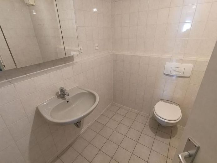 Sehr schöne 2-Zi. ETW mit Balkon und TG-Stellplatz in MA-Käfertal – Bild 4