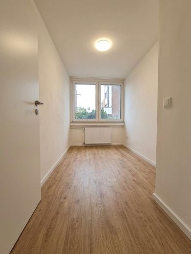 Pierwsze zamieszkanie po generalnym remoncie! Zmodernizowane 3-pokojowe mieszkanie na parterze z balkonem w Fischeln – Kinderzimmer oder Büro