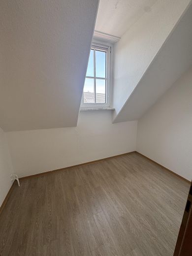 Ideal für Paare & Homeoffice: Wohnung in einer Vila in Toplage mit 2 separaten Arbeitsbereichen – Arbeiten 1