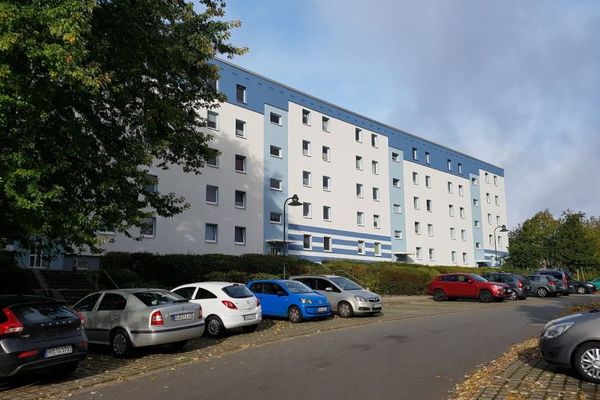 ++ Wohnen im Erdgeschoss mit Balkon ++