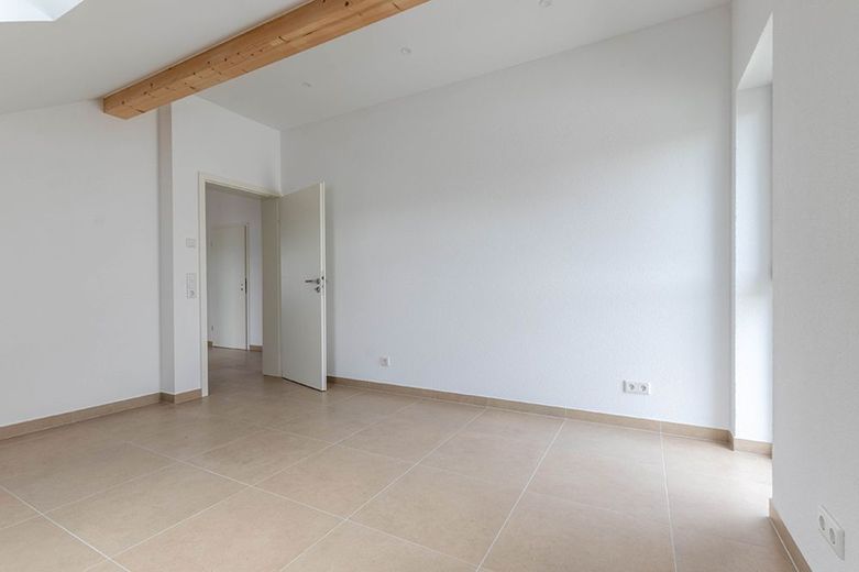 Charmante 4-Zimmer-Neubauwohnung (DG) in Höchst-Hummetroth – M739-2512-4