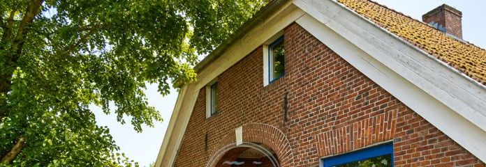 Modernisiertes Landhaus mit fünf Wohneinheiten, und großem abteilbarem Baugrundstück zu verkaufen.