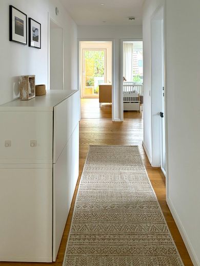 Helle 4-Zi.-Wohnung mit 2 Balkonen & Stellplatz – modernisiert, Süd-West – Flur / Eingangsbereich