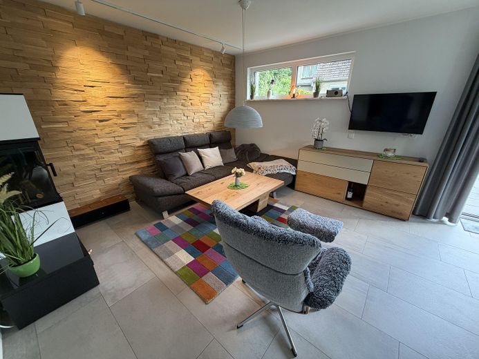 Neuwertiges bezugsfertiges Haus – Foto 13