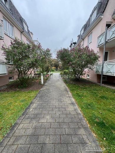 27328 HomeCompany Dresden Möbliert/Furnished 3-Zimmer-Wohnung in Dresden-Blasewitz mit 2 Balkonen max. 4 Personen – be240b82e45174d2b3834340b3c4253f611c88dc.jpg