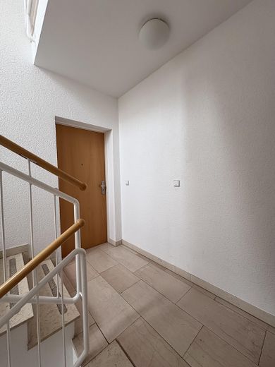 Flur / Eingangstür zur Wohnung
