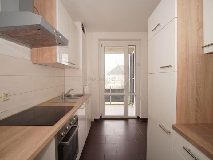 ++ EBK inklusive ++ Moderne 3-Raum-Wohnung mit Balkon und Tageslichtbad – Foto 1