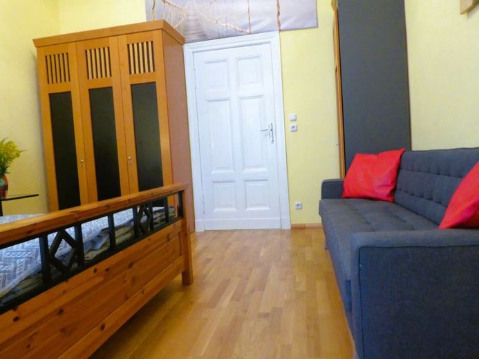 2-Zimmer-Altbau-Apartment mit Küche in Kreuzberg – 8115f6de-305c-4017-b719-6e7dd66824c1