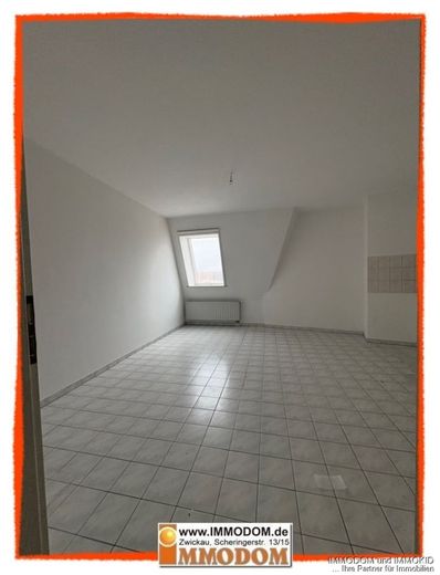 3-Zimmer-Wohnung mit Personenaufzug in Zwickau zu vermieten! – Innenansicht