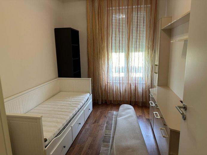 4 Zimmer Wohnung in einer Stadtvilla in Schmargendorf, Fußbodenheizung, Terrasse, 2 TG Stellplätze – Schlafzimmer 1