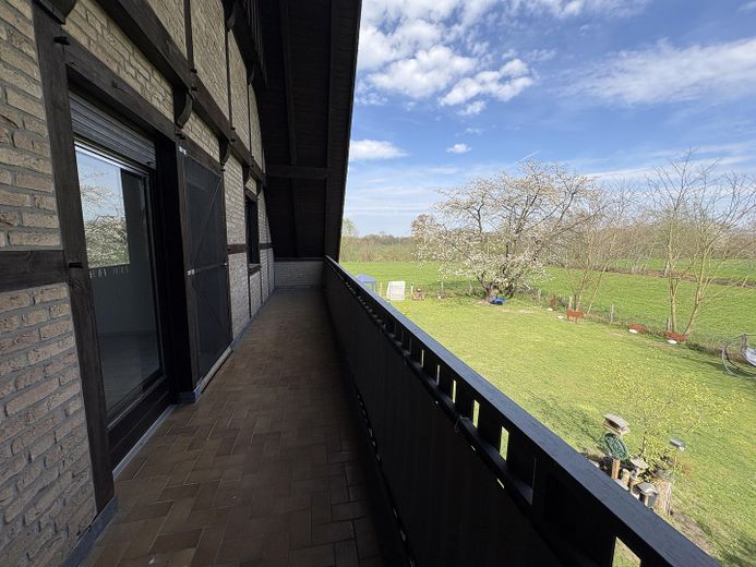 Exklusives Wohnen mit Garten, Neubezug n.Renovierung mit 2 großzügigen Balkonen – Traumhafter Gartenb.v.Balkon