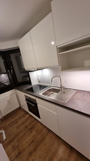 Stylish living above the rooftops of Coburg – modern 1.5-room apartment in Hahnweg – Foto 4