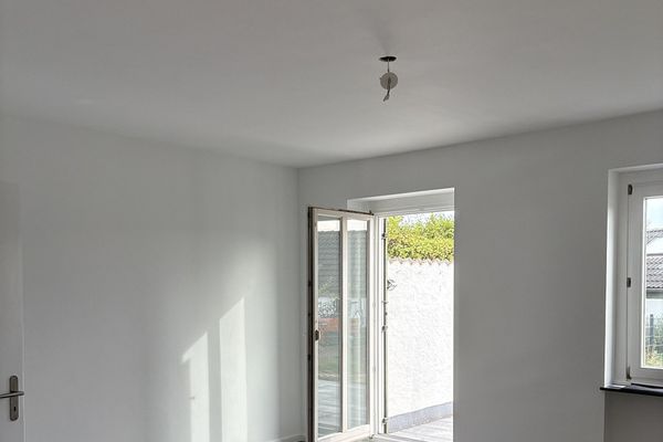 ***Zmodernizowany, mały dom szeregowy z ogrodem i tarasem w centrum Bad Honnef***
