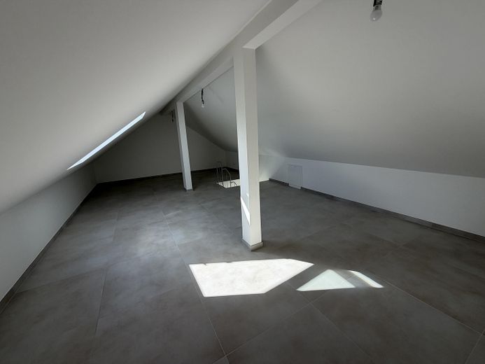 Exklusiver Neubau-Erstbezug – Stilvolle 3-Zimmer-Maisonette Wohnung – DG Zimmer Ansicht 2