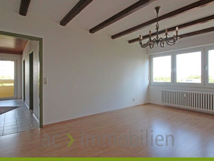 ac | Gut geschnittene 3-Zimmer Wohung in gepflegtem Mehrfamilienhaus – Foto 1