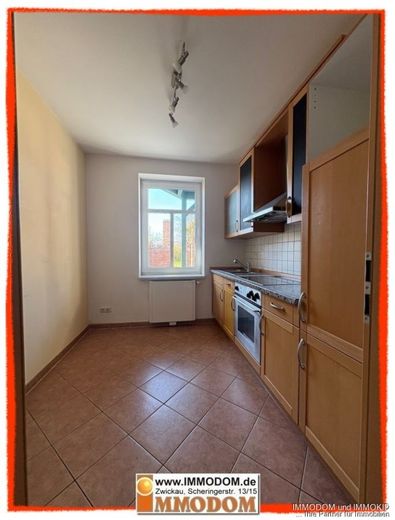Hochwertiges Wohnhaus mit Maisonetten-Wohnung und 2 Einliegerwohnungen in Zwickau zu verkaufen! – Küche im EG rechts