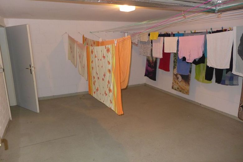 GEPFLEGTES MEHRFAMILIENHAUS IM SPECKGÜRTEL VON DRESDEN – Trockenraum