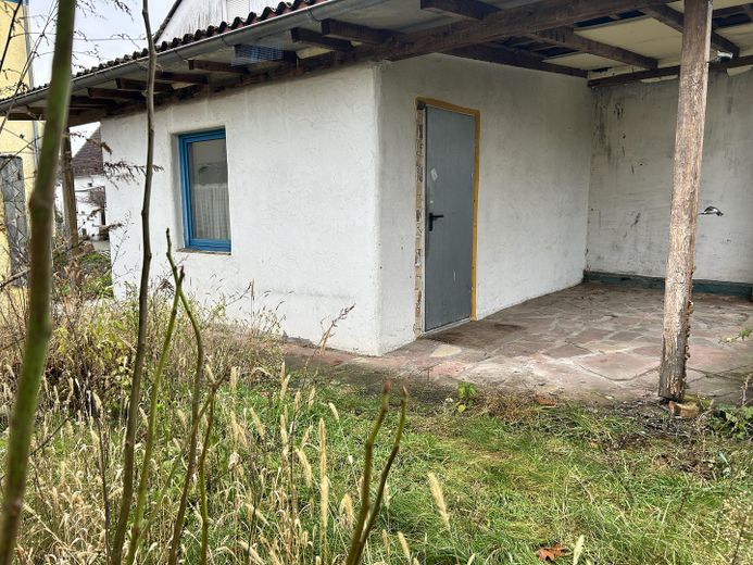 Gartenhaus mit Terrasse