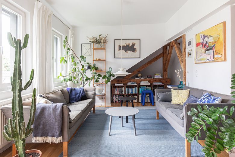 Wohnen + Kapitalanlage: Top gepflegtes, aufwendig saniertes 30er-Jahre-Haus in 1A-Lage Zehlendorf – Wohnbereich m. Gästebettnische