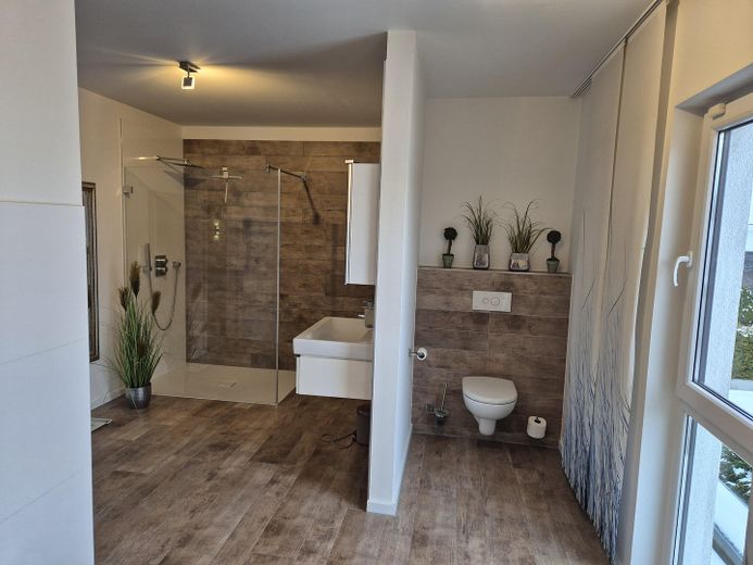 Modernes A+ Einfamilienhaus in Top Lage im Hanseviertel Lüneburg – OG Komfortbad