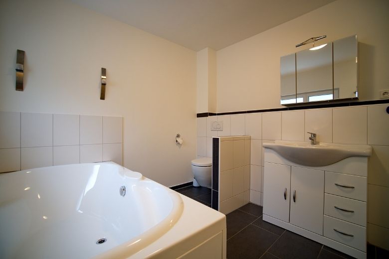 Alternativa all’hotel completamente arredata nella bella Witten-Rüdinghausen, con terrazza e camino – 75e0e102561d2abe00f8db3029976fc181ce47ec.jpg
