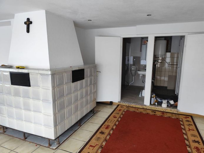 Ex locanda di campagna immersa nel verde – tanto spazio per le proprie idee – Foto 16