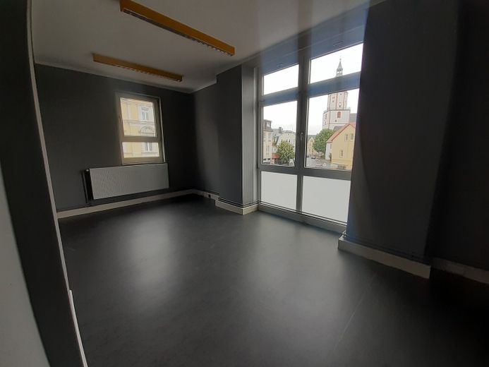 Neue Büro- + Praxisflächen im REGIOBUS-HAUS am Busbahnhof Döbeln – Foto 7