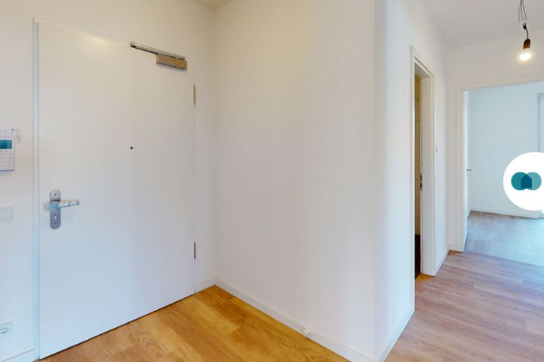 Viel Platz für die Familie – Moderne 4-Zimmer-Wohnung mit Balkon und Gäste-Wc – Flur