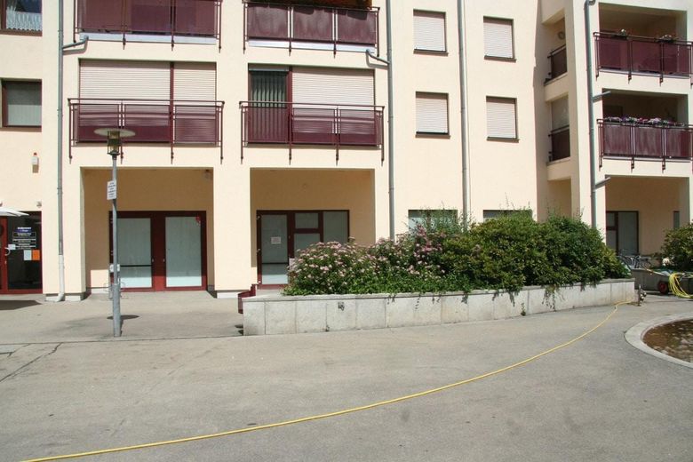 Spazio commerciale versatile e senza barriere | Parthe Centrum Taucha | opzionalmente con magazzino – Ansicht Einheit von Passage