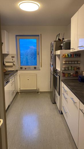 Tolle 3-Zimmer-Wohnung mit Aufzug+Balkon+Tiefgarage in Karlsruhe – Küche