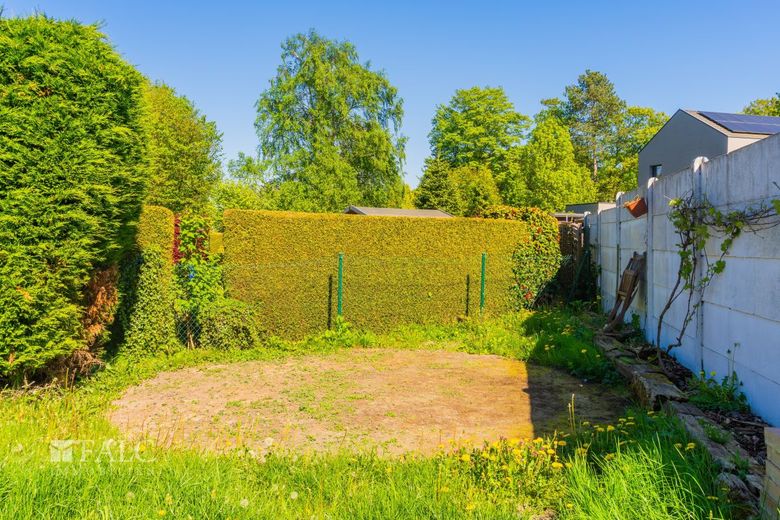 Charmantes Einfamilienhaus mit viel Potenzial in zentraler Wohnlage! – Garten