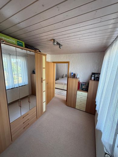 Light-filled detached house in an attractive residential area – Umkleide Zimmer
