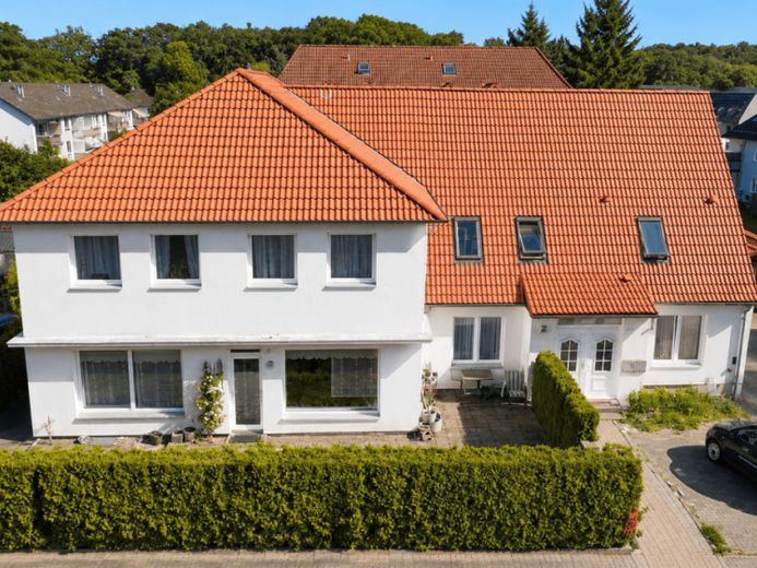 Wohnungspaket mit ca. 5,16 % Bruttorendite, Stellplätzen und Ausbaureserve in Schwarzenbek – फोटो 1