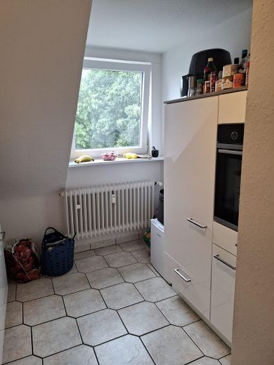 Sanierte 3,5-Zimmerwohnung in Essen-Bedingrade mit Einbauküche – Foto 5