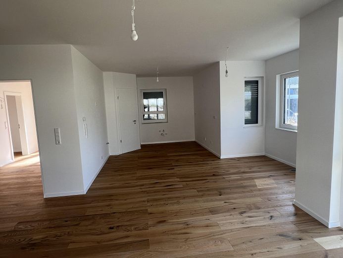 Neuwertiges EFH in bester Wohnlage – Foto 8