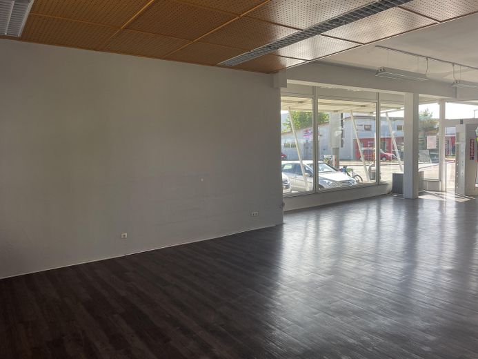 Commercial space for rent – Photo 9