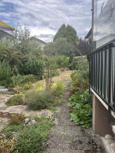 Raum für Familie – Charmantes Einfamilienhaus mit Terrasse und Vollkeller – Garten Nord