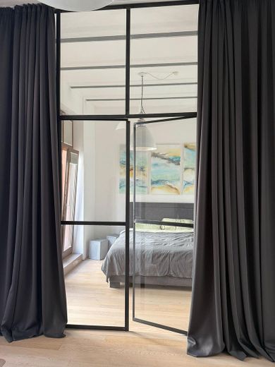Exklusive Maisonette-Loft mit charmanter Innenhofterrasse an der Kupferbergterrasse – Schlafzimmer