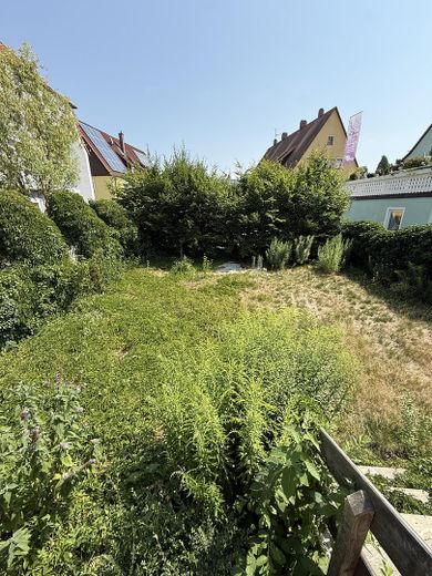 Wunderschöne Gartenwohnung - neu saniert! – Der Garten