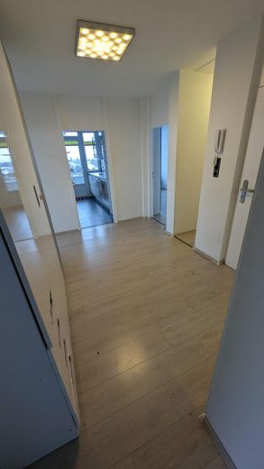 Lichtdurchflutete große Eigentumswohnung Wuppertal Elberfeld/Uellendahl mit Traum-Ausblick – Flur