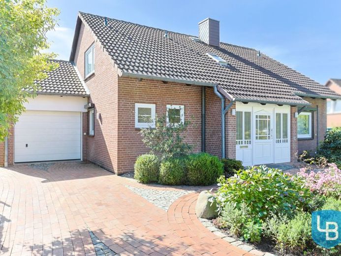Großzügiges Zuhause mit Garten & ausgebautem Souterrain in Zentrumsnähe – Foto 1