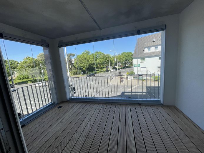Hogar de 2 habitaciones en Darmstadt-Mitte – verglaste Terrasse