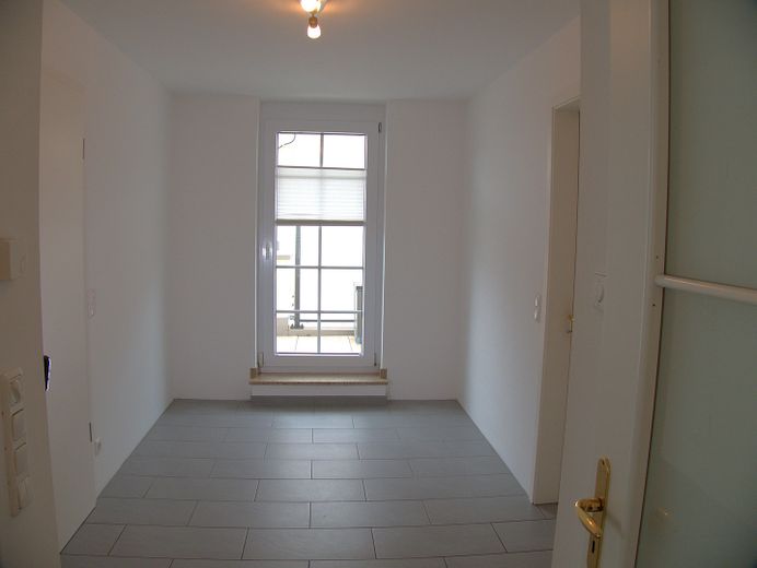 Exclusive 3-Zimmer-Etagenwohnung in Bestlage - Komfortabel, barrierefrei, Lift & ideal für Paare – Ankleidebereich