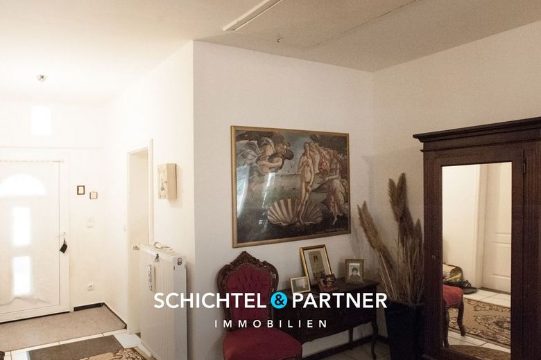 Farge | Solider Bungalow auf Waldgrundstück mit Doppelgarage – S&amp;P | Eingangsbereich