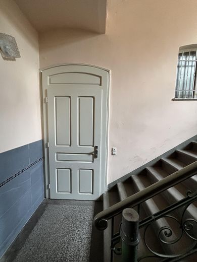 Tamamen kiralanmış konut ve iş binası, %8 getiriyle – Fotoğraf 5