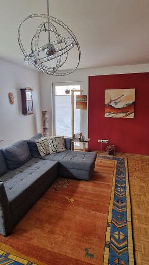 Gemütliche, helle Wohnung in zentraler Lage – Foto 3