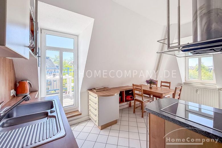 22801 HomeCompany Dresden Möbliert/Furnished 3-Zimmer Maisonette Wohnung in Dresden-Striesen mit Balkon max. 3 Personen – b8348c2c6ce35a5d27640d57e133212aa27c50c3.jpg