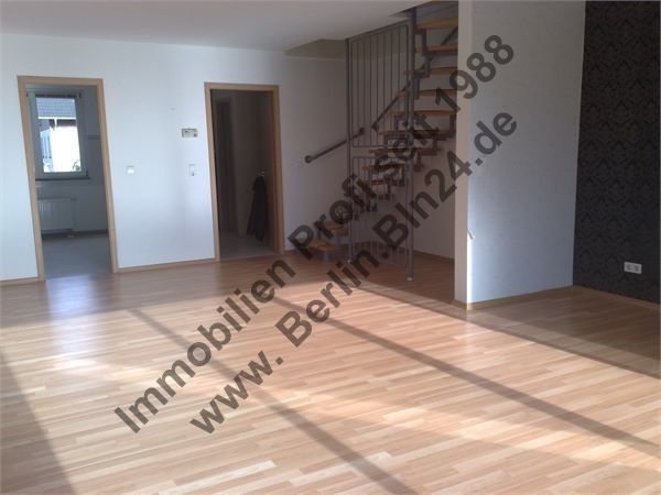 Kauf - Einfamilienhaus + 2 Stellplätzen + kleinen Garten – 2011-05-03 18-09-22
